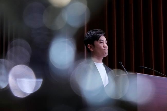 Hong Kong disqualifies independent lawmaker from legislature | iNFOnews.ca