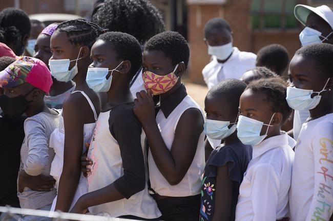 Zimbabwe opens COVID-19 vaccines to those aged 14 and older | iNFOnews.ca