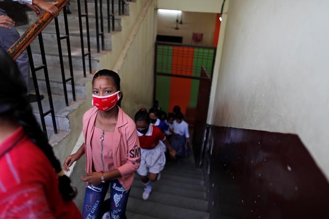 India schools cautiously reopen even as COVID warnings grow | iNFOnews.ca India schools cautiously reopen even as COVID warnings grow | iNFOnews.ca