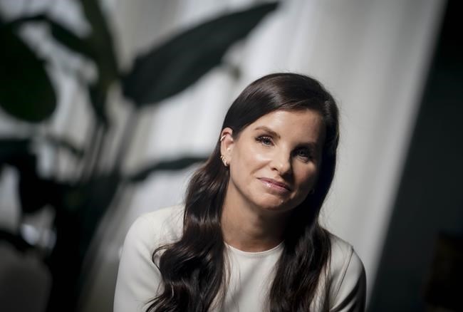 Revlon CEO discusses pandemic beauty habits, staying nimble | iNFOnews.ca CP661824980