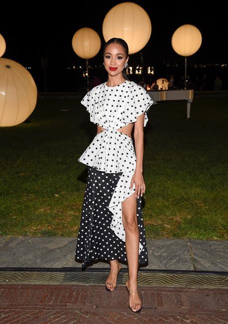 Prabal Gurung's fashion show asks: Who gets to be a woman? | iNFOnews.ca