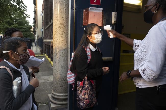 School starts for 1 million NYC kids amid new vaccine rules | iNFOnews.ca School starts for 1 million NYC kids amid new vaccine rules | iNFOnews.ca