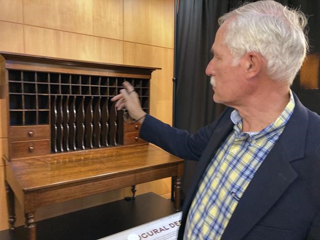 Illinois hopes 'better angels' prevail in Lincoln desk rehab | iNFOnews.ca Illinois hopes 'better angels' prevail in Lincoln desk rehab | iNFOnews.ca