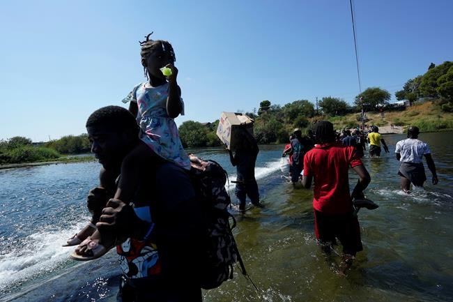 Official: US to expel Haitians from border, fly to Haiti | iNFOnews.ca
