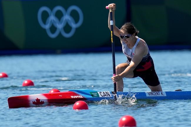 Canada's Katie Vincent claims world sprint canoe gold after Olympic bronze | iNFOnews.ca