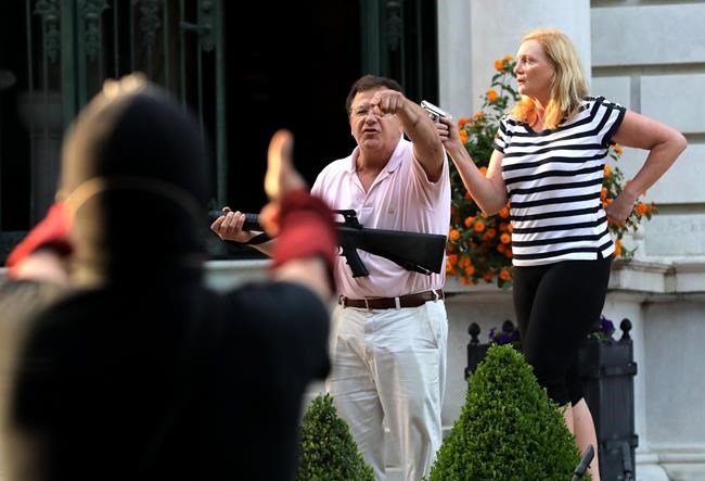 Court asked to suspend law licenses of gun-waving couple | iNFOnews.ca Court asked to suspend law licenses of gun-waving couple | iNFOnews.ca