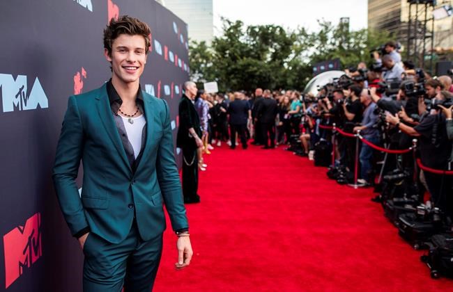 Shawn Mendes books three Canadian stops on 2022 world tour | iNFOnews.ca