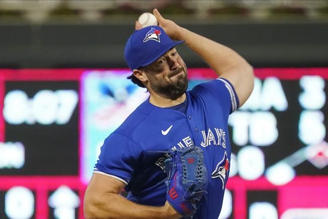 Blue Jays beat Twins 6-1; stay 2 back in AL wild-card race | iNFOnews.ca