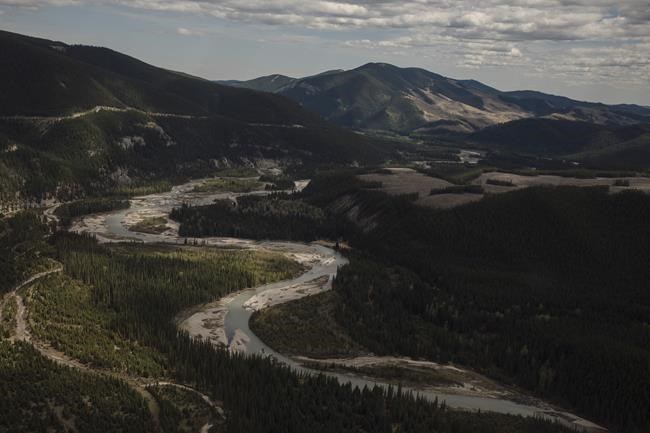 Allowing Rocky Mountain coal lease transfers during debate sends wrong signal: group | iNFOnews.ca