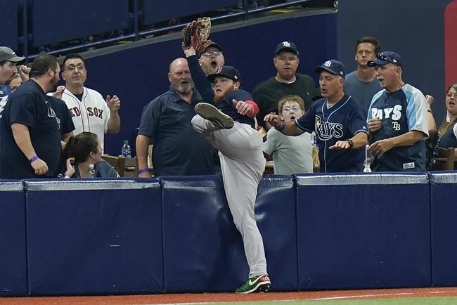 Red Sox flex muscles, power past Rays 14-6 to even ALDS 1-1 | iNFOnews.ca Red Sox flex muscles, power past Rays 14-6 to even ALDS 1-1 | iNFOnews.ca