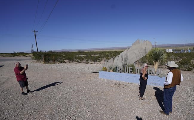 To oldly go: Shatner, 90, inspires with real-life space trip | iNFOnews.ca To oldly go: Shatner, 90, inspires with real-life space trip | iNFOnews.ca