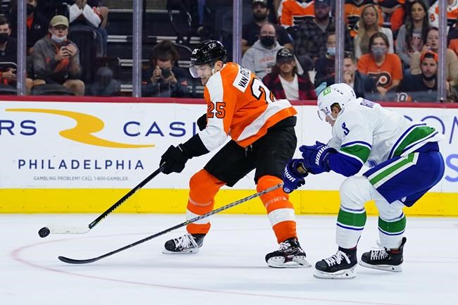 Canucks score twice in shootout, beat Flyers 5-4 | iNFOnews.ca Canucks score twice in shootout, beat Flyers 5-4 | iNFOnews.ca