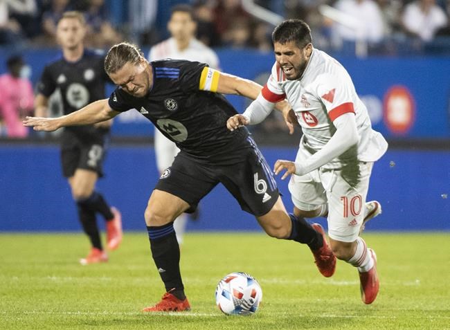 Toronto FC's Alejandro Pozuelo endures tough season on and off the pitch | iNFOnews.ca CP1162577357