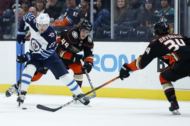 Stastny scores winner as Winnipeg rallies to beat Ducks 4-3 | iNFOnews.ca