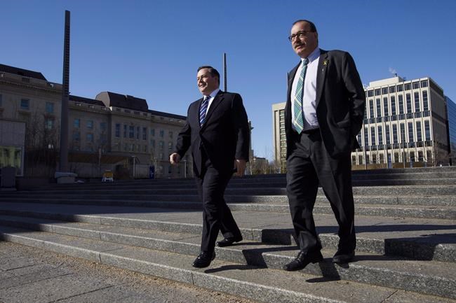 Alberta tables bill to help municipalities recoup unpaid oil and gas property taxes | iNFOnews.ca