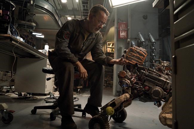 Review: Tom Hanks, a robot and a dog in ‘Finch’ | iNFOnews.ca CP627550437