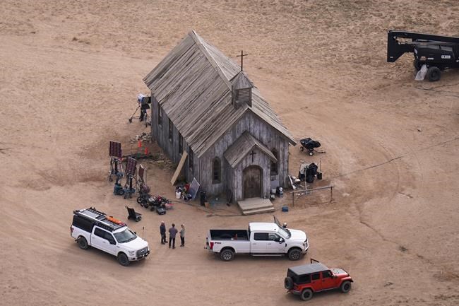 Investigators track ammunition in fatal film set shooting | iNFOnews.ca
