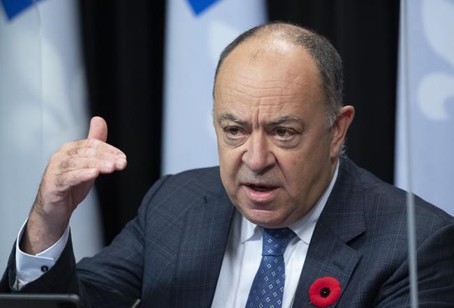 Disappointment and resignation as Quebec drops health worker vaccine mandate | iNFOnews.ca Disappointment and resignation as Quebec drops health worker vaccine mandate | iNFOnews.ca