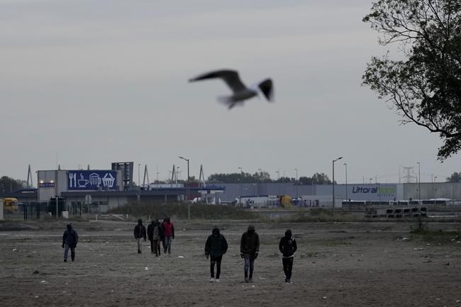 Deadly week for migrants on French coast; at least 3 killed | iNFOnews.ca Deadly week for migrants on French coast; at least 3 killed | iNFOnews.ca