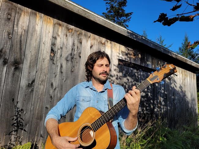 Canadian Afghanistan war veteran finds music helps soothe battle with PTSD | iNFOnews.ca