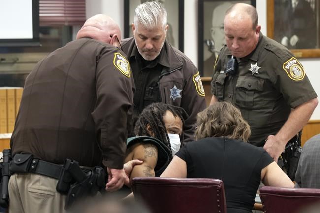 Legal experts see case for intent in Waukesha parade crash | iNFOnews.ca