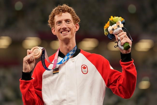 Race walker Dunfee throwing his hat in political ring for 2022 | iNFOnews.ca
