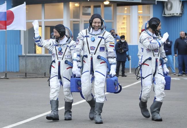 Japanese tourists dock at International Space Station | iNFOnews.ca