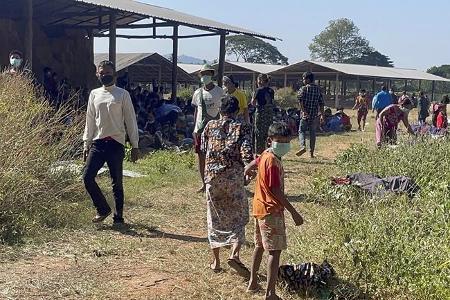 2,500 Myanmar villagers flee army troops into Thailand | iNFOnews.ca