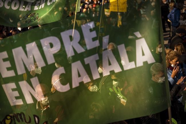 Catalans protest against mandate for more Spanish in schools | iNFOnews.ca Catalans protest against mandate for more Spanish in schools | iNFOnews.ca