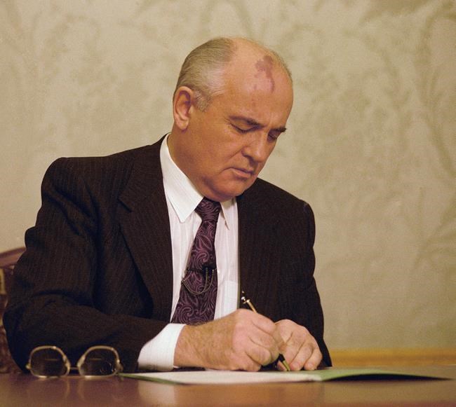 As Gorbachev resigned, AP photographer snapped historic shot | iNFOnews.ca