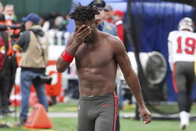 Antonio Brown says he was forced to play injured by Bucs | iNFOnews.ca