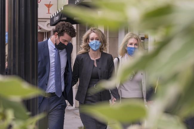 Former Theranos CEO Holmes convicted of fraud and conspiracy | iNFOnews.ca Former Theranos CEO Holmes convicted of fraud and conspiracy | iNFOnews.ca