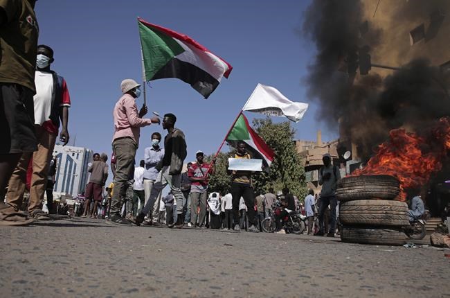 Anti-coup protests in Sudan amid turmoil after PM resigns | iNFOnews.ca