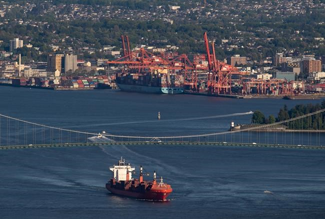 Unifor demands further delay on tighter green rules for container trucks | iNFOnews.ca