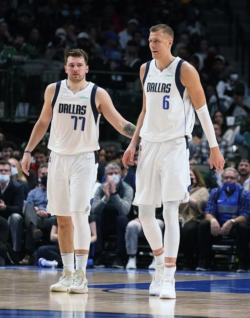 Doncic leads streaking Mavericks to 102-98 win over Raptors | iNFOnews.ca Doncic leads streaking Mavericks to 102-98 win over Raptors | iNFOnews.ca