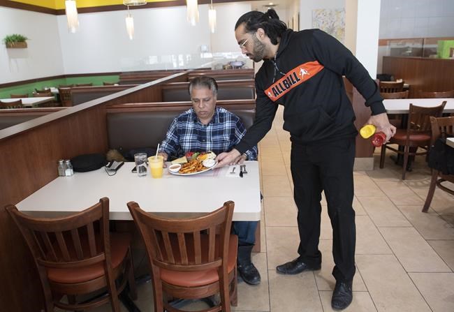 Quebec to reopen restaurant dining rooms next week, allow small private gatherings | iNFOnews.ca Quebec to reopen restaurant dining rooms next week, allow small private gatherings | iNFOnews.ca