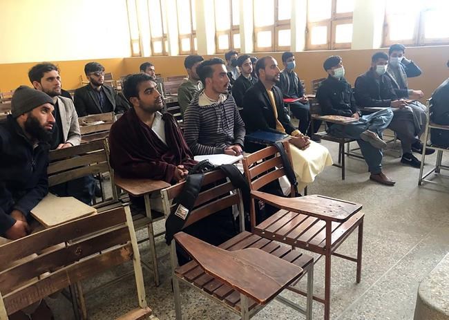 Taliban reopen universities for Afghan women in 6 provinces | iNFOnews.ca