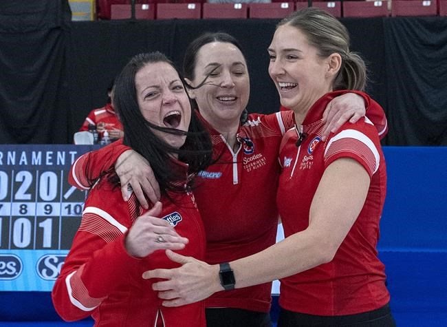 Kerri Einarson wins 3rd consecutive Canadian women's curling championship | iNFOnews.ca Kerri Einarson wins 3rd consecutive Canadian women's curling championship | iNFOnews.ca