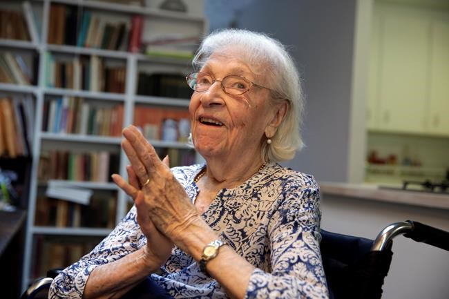 Carmen Herrera, Cuban-born abstract artist, dies at 106 | iNFOnews.ca Carmen Herrera, Cuban-born abstract artist, dies at 106 | iNFOnews.ca