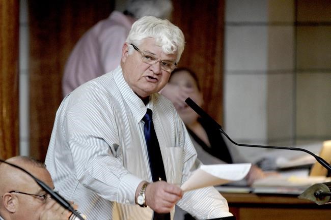 State senator scrutinized after photos of female aide found | iNFOnews.ca CP1132083539