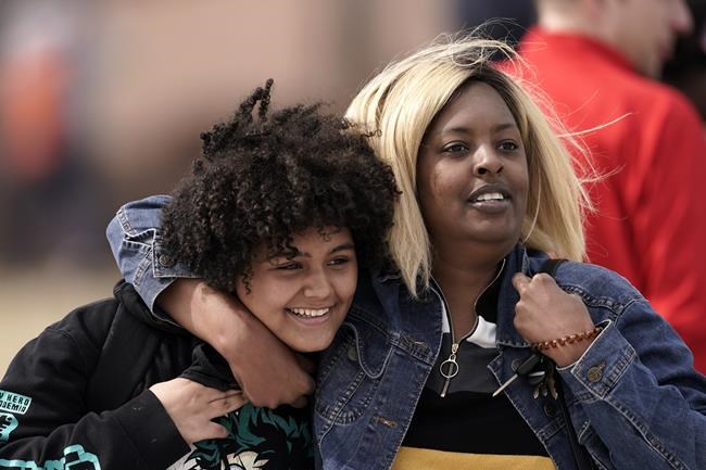 Former Kansas attorney general to represent teen in shooting | iNFOnews.ca