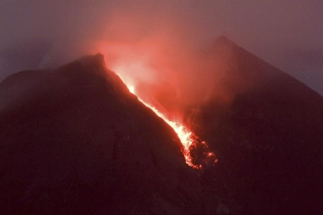 Lava flows as Indonesia's Mount Merapi continues to erupt | iNFOnews.ca Lava flows as Indonesia's Mount Merapi continues to erupt | iNFOnews.ca