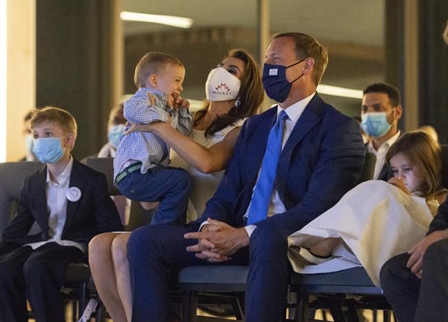 Peter MacKay announces he won't seek Conservative leadership in vote this September | iNFOnews.ca
