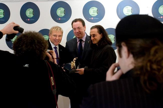 Alex Lifeson pens song to 'honour' late Rush drummer Neil Peart | iNFOnews.ca