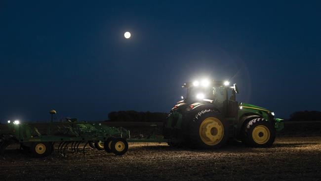Tired of waiting for driverless vehicles? Head to a farm | iNFOnews.ca Tired of waiting for driverless vehicles? Head to a farm | iNFOnews.ca