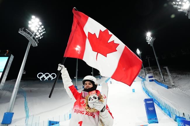 Canadian freestyle skier Mikael Kingsbury wins two more Crystal Globe trophies | iNFOnews.ca Canadian freestyle skier Mikael Kingsbury wins two more Crystal Globe trophies | iNFOnews.ca