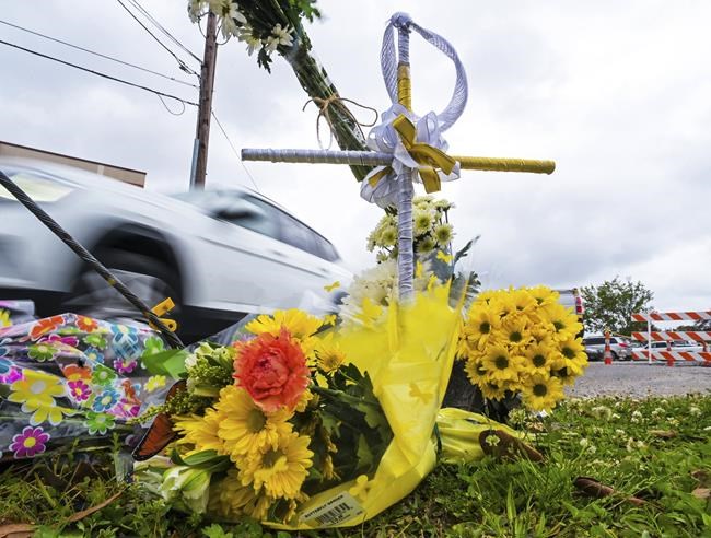 Woman's arm severed in deadly carjacking; 4 teens arrested | iNFOnews.ca