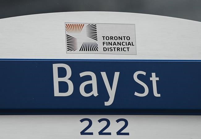 S&P/TSX composite edges higher while loonie hits two-month high | iNFOnews.ca S&P/TSX composite edges higher while loonie hits two-month high | iNFOnews.ca