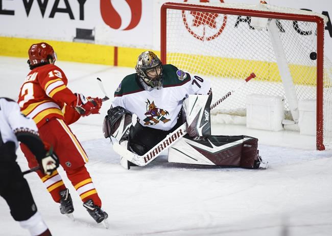 Gaudreau notches three points, Flames hand struggling Coyotes 4-2 loss | iNFOnews.ca Gaudreau notches three points, Flames hand struggling Coyotes 4-2 loss | iNFOnews.ca
