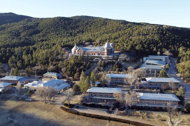 Ukrainian students overseas fret about relatives, the future | iNFOnews.ca